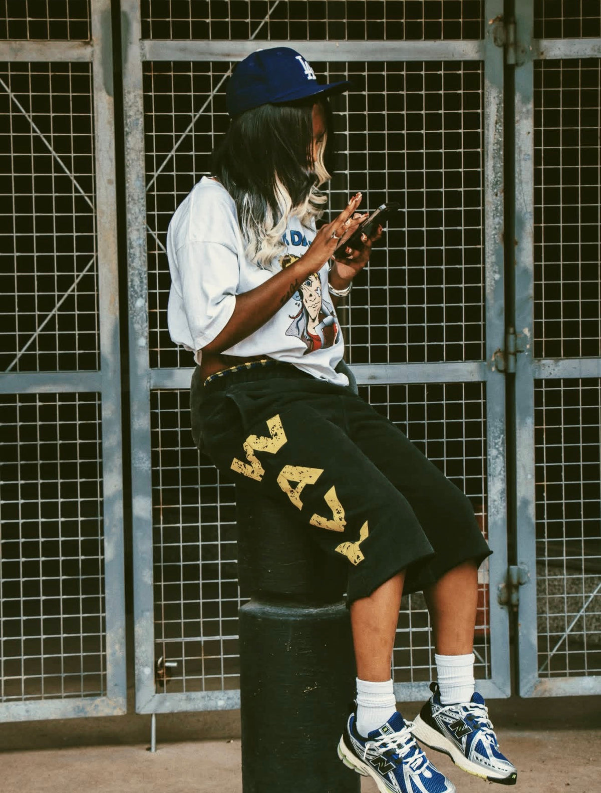 Wavy Navy 3/4th Shorts